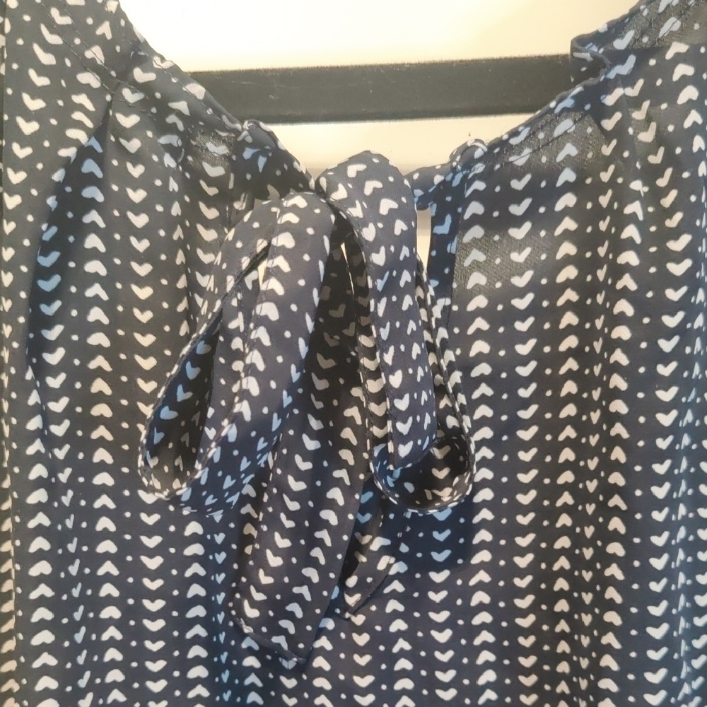 LC Lauren Conrad Blue & White Print Flutter Sleeve Blouse XS - Picture 4 of 5